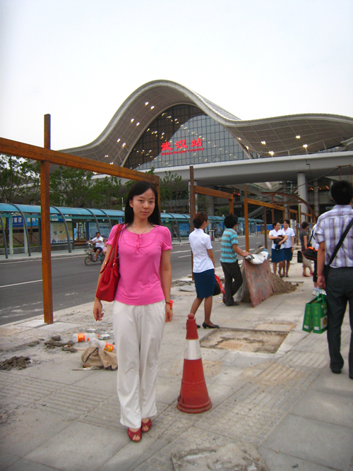 e2b6c8898e2d4c2eaba39c106607908f.jpg 孙易君照片.JPG