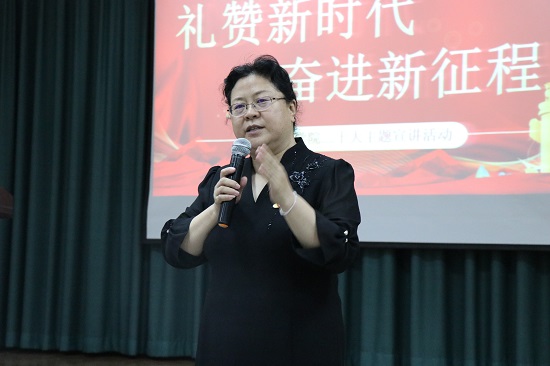 2629299a6b074fe8a0a55dd16cd8a13b.jpg 书记.JPG