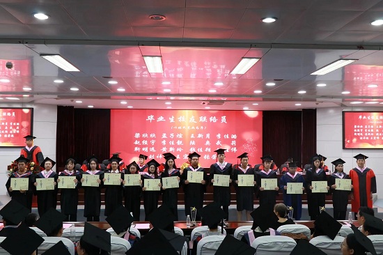 184abe1c61ed2bcc10b124229bafc42.jpg