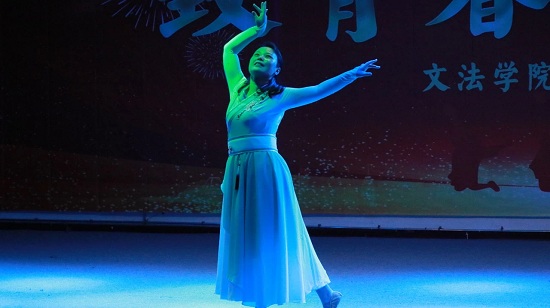 ce3d253ead7ef744e9f47cc53938af8.jpg